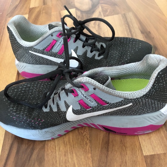 nike dynamic fit running shoes